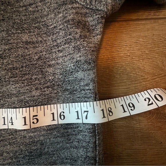 Everlane Oversized Crew Neck Short Sleeve Heather Black Sweater Top Size XS Tee - Picture 9 of 9